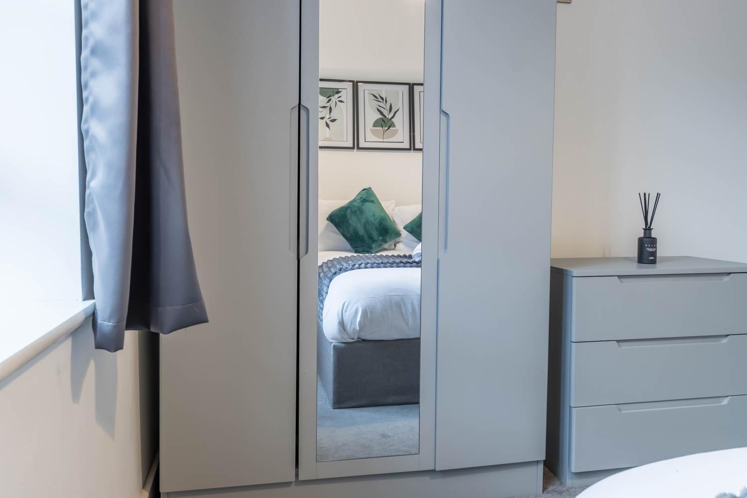 Modern Apt-contractors Families-superstore Nearby * Birmingham