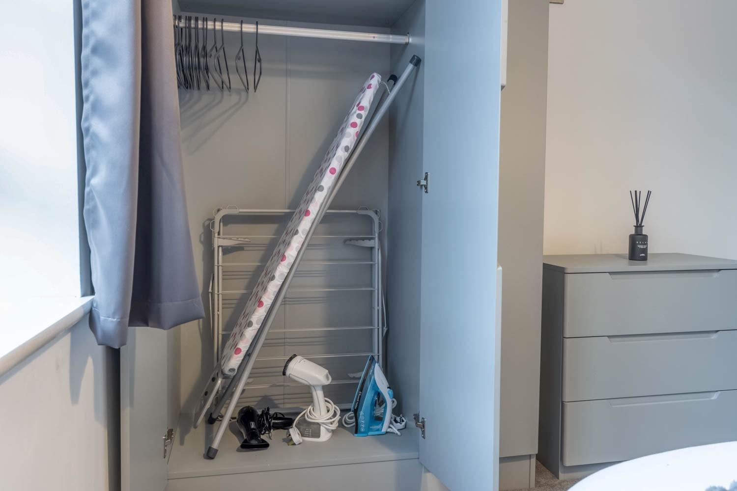 Modern Apt-contractors Families-superstore Nearby